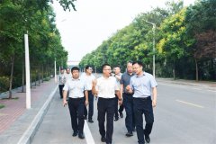 市国资委党委书记王涛一